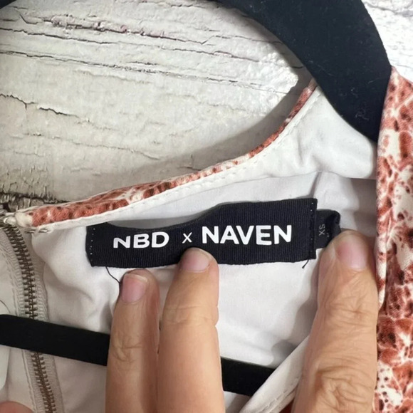 Revolve NBD X HAVEN long sleeve dress white red size xs snake skin - Picture 4 of 12